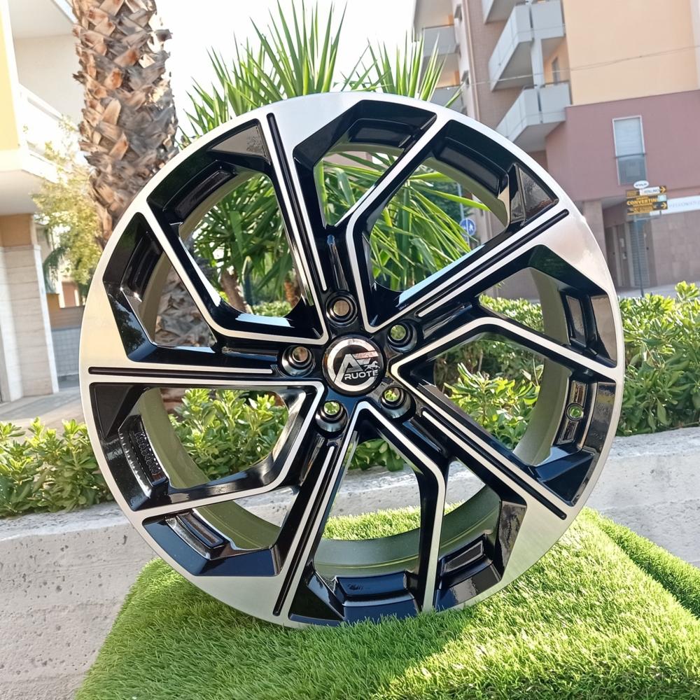 Cerchi in lega AVUS modello AC-522 finitura BLACK POLISHED dimensione 8x18