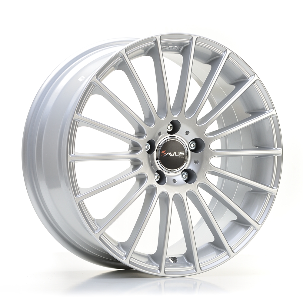 Cerchi in lega AVUS modello AC-M03 finitura HYPER SILVER dimensione 8x18